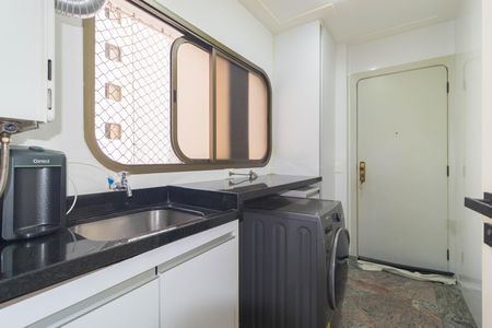 Apartamento à venda com 130m², 2 quartos e 2 vagasÁrea de Serviço