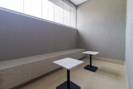 Apartamento à venda com 63m², 2 quartos e 1 vaga Apartamento à venda com 63m², 2 quartos e 1 vagaEspaço de Jogos