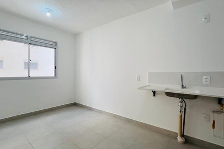 Apartamento para alugar com 32m², 2 quartos e sem vaga Apartamento para alugar com 32m², 2 quartos e sem vagaSala/Cozinha e Área de Serviço
