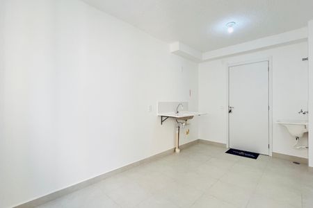 Apartamento para alugar com 32m², 2 quartos e sem vaga Apartamento para alugar com 32m², 2 quartos e sem vagaSala/Cozinha e Área de Serviço