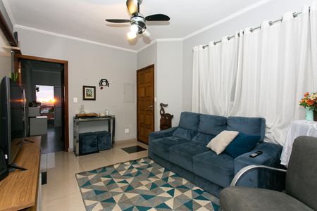 Casa à venda com 200m², 3 quartos e 4 vagas Casa à venda com 200m², 3 quartos e 4 vagasSala
