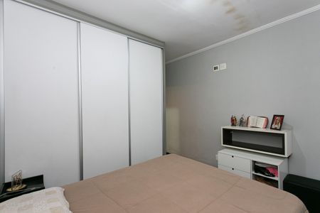 Casa à venda com 200m², 3 quartos e 4 vagas Casa à venda com 200m², 3 quartos e 4 vagasSuíte