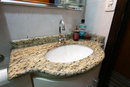 Casa à venda com 200m², 3 quartos e 4 vagas Casa à venda com 200m², 3 quartos e 4 vagasBanheiro da Suíte