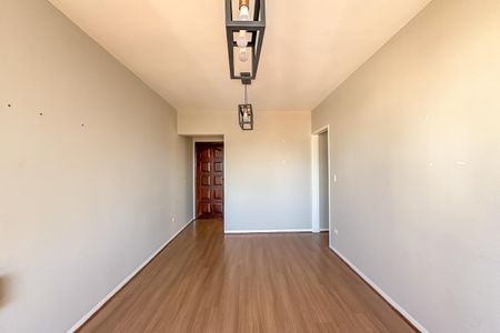 Apartamento à venda com 87m², 2 quartos e 1 vaga Apartamento à venda com 87m², 2 quartos e 1 vagaSala