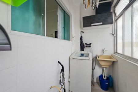 Apartamento para alugar com 75m², 2 quartos e 1 vagaÁrea de serviço
