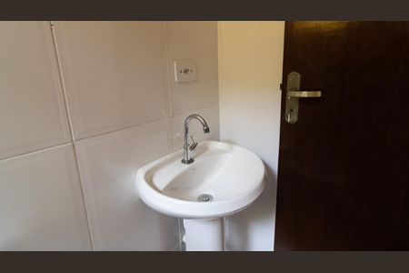 Casa de condomínio à venda com 100m², 2 quartos e 1 vaga Casa de condomínio à venda com 100m², 2 quartos e 1 vagaBanheiro da Suíte 2