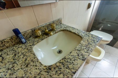 Casa à venda com 800m², 6 quartos e 15 vagasBanheiro 1