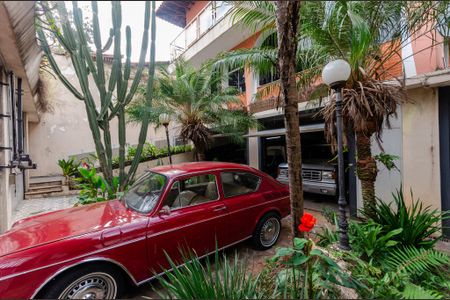 Casa à venda com 800m², 6 quartos e 15 vagasGaragem