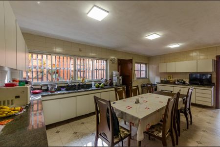 Casa à venda com 800m², 6 quartos e 15 vagasCozinha