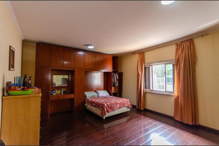 Casa à venda com 800m², 6 quartos e 15 vagasSuíte 4