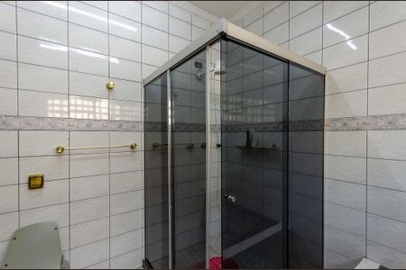 Casa à venda com 800m², 6 quartos e 15 vagasSuíte 4 - banheiro