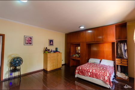 Casa à venda com 800m², 6 quartos e 15 vagasSuíte 4