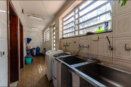 Casa à venda com 800m², 6 quartos e 15 vagasÁrea de Serviço