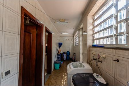 Casa à venda com 800m², 6 quartos e 15 vagasÁrea de Serviço