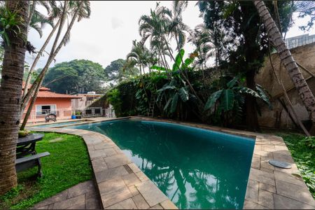 Casa à venda com 800m², 6 quartos e 15 vagasPiscina