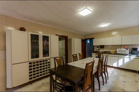 Casa à venda com 800m², 6 quartos e 15 vagasCozinha