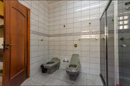 Casa à venda com 800m², 6 quartos e 15 vagasSuíte 4 - banheiro