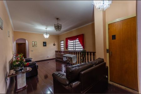 Casa à venda com 800m², 6 quartos e 15 vagasCorredor