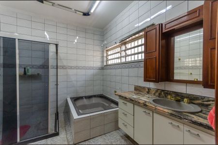 Casa à venda com 800m², 6 quartos e 15 vagasSuíte 4 - banheiro