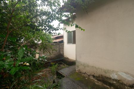 Casa para alugar com 56m², 3 quartos e 1 vagaQuintal