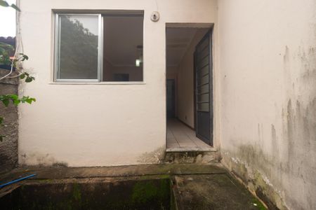 Casa para alugar com 56m², 3 quartos e 1 vagaQuintal