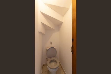 Casa de condomínio à venda com 110m², 2 quartos e 1 vagaLavabo