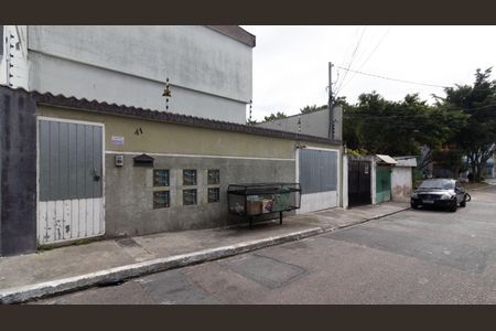 Casa de condomínio à venda com 110m², 2 quartos e 1 vagaFachada