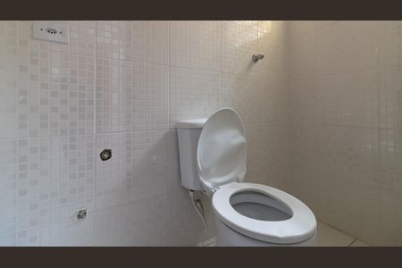 Casa de condomínio à venda com 110m², 2 quartos e 1 vagaBanheiro da Suíte 1