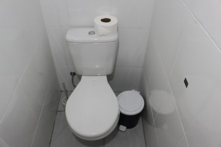 Casa à venda com 100m², 4 quartos e sem vagaBanheiro 1