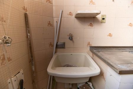 Apartamento à venda com 60m², 2 quartos e 1 vaga Apartamento à venda com 60m², 2 quartos e 1 vagaCozinha e Área de Serviço