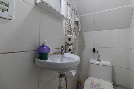 Casa à venda com 300m², 3 quartos e 1 vaga Casa à venda com 300m², 3 quartos e 1 vagaLavabo