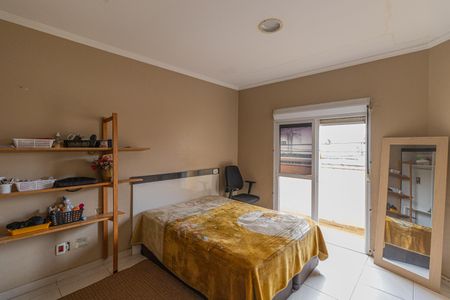 Casa à venda com 300m², 3 quartos e 1 vaga Casa à venda com 300m², 3 quartos e 1 vagaQuarto