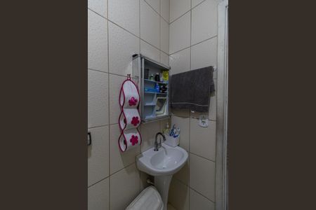 Casa à venda com 300m², 3 quartos e 1 vaga Casa à venda com 300m², 3 quartos e 1 vagaBanheiro Suíte 2