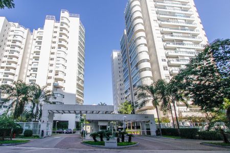 Apartamento à venda com 154m², 3 quartos e 2 vagas Apartamento à venda com 154m², 3 quartos e 2 vagasFachada