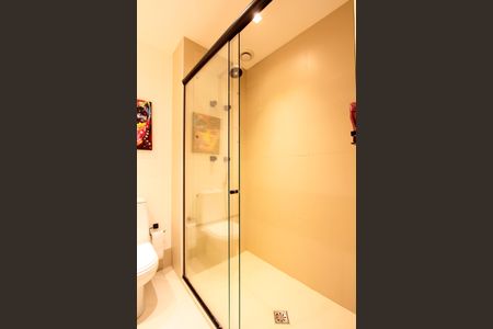 Apartamento à venda com 154m², 3 quartos e 2 vagas Apartamento à venda com 154m², 3 quartos e 2 vagasBanheiro Suíte 2