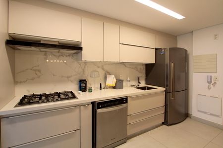 Apartamento à venda com 154m², 3 quartos e 2 vagas Apartamento à venda com 154m², 3 quartos e 2 vagasCozinha