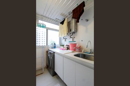 Apartamento à venda com 154m², 3 quartos e 2 vagas Apartamento à venda com 154m², 3 quartos e 2 vagasÁrea de Serviço