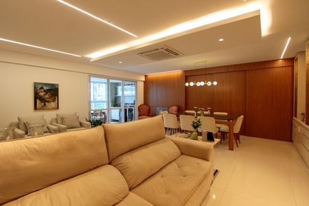 Apartamento à venda com 154m², 3 quartos e 2 vagas Apartamento à venda com 154m², 3 quartos e 2 vagasSala