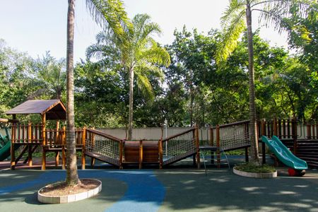 Apartamento à venda com 154m², 3 quartos e 2 vagas Apartamento à venda com 154m², 3 quartos e 2 vagasÁrea comum - Playground
