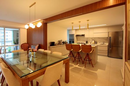 Apartamento à venda com 154m², 3 quartos e 2 vagas Apartamento à venda com 154m², 3 quartos e 2 vagasCozinha