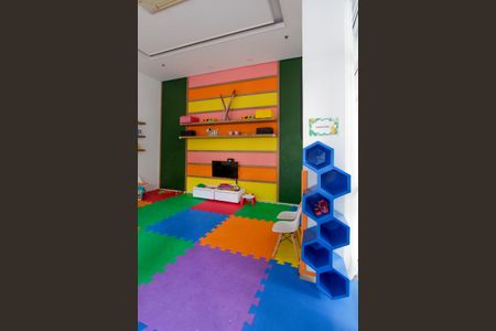 Apartamento à venda com 154m², 3 quartos e 2 vagas Apartamento à venda com 154m², 3 quartos e 2 vagasBrinquedoteca