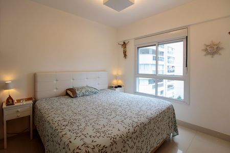 Apartamento à venda com 154m², 3 quartos e 2 vagas Apartamento à venda com 154m², 3 quartos e 2 vagasSuíte 1