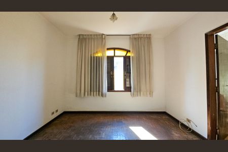 Casa para alugar com 340m², 4 quartos e 6 vagas Casa para alugar com 340m², 4 quartos e 6 vagasQuarto 3