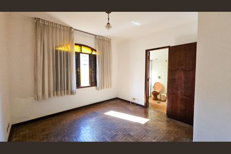 Casa para alugar com 340m², 4 quartos e 6 vagas Casa para alugar com 340m², 4 quartos e 6 vagasQuarto 3