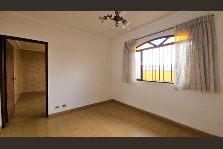 Casa para alugar com 340m², 4 quartos e 6 vagas Casa para alugar com 340m², 4 quartos e 6 vagasSala de Jantar