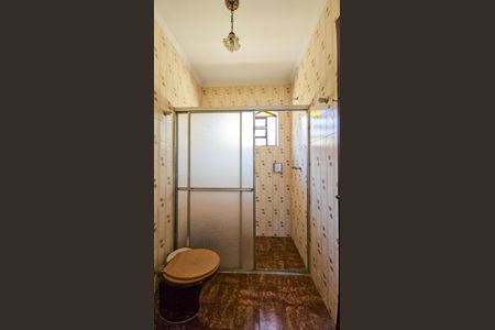 Casa para alugar com 340m², 4 quartos e 6 vagas Casa para alugar com 340m², 4 quartos e 6 vagasBanheiro 1