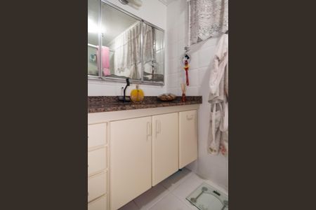 Apartamento à venda com 70m², 3 quartos e 1 vaga Apartamento à venda com 70m², 3 quartos e 1 vagaBanheiro