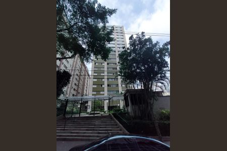 Apartamento à venda com 70m², 3 quartos e 1 vaga Apartamento à venda com 70m², 3 quartos e 1 vagaFachada