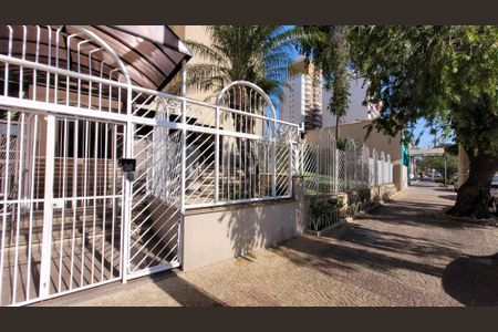 Apartamento à venda com 145m², 4 quartos e 2 vagas Apartamento à venda com 145m², 4 quartos e 2 vagasFachada