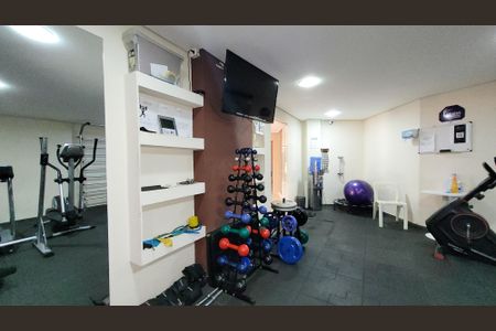 Apartamento à venda com 145m², 4 quartos e 2 vagas Apartamento à venda com 145m², 4 quartos e 2 vagasÁrea comum - Academia